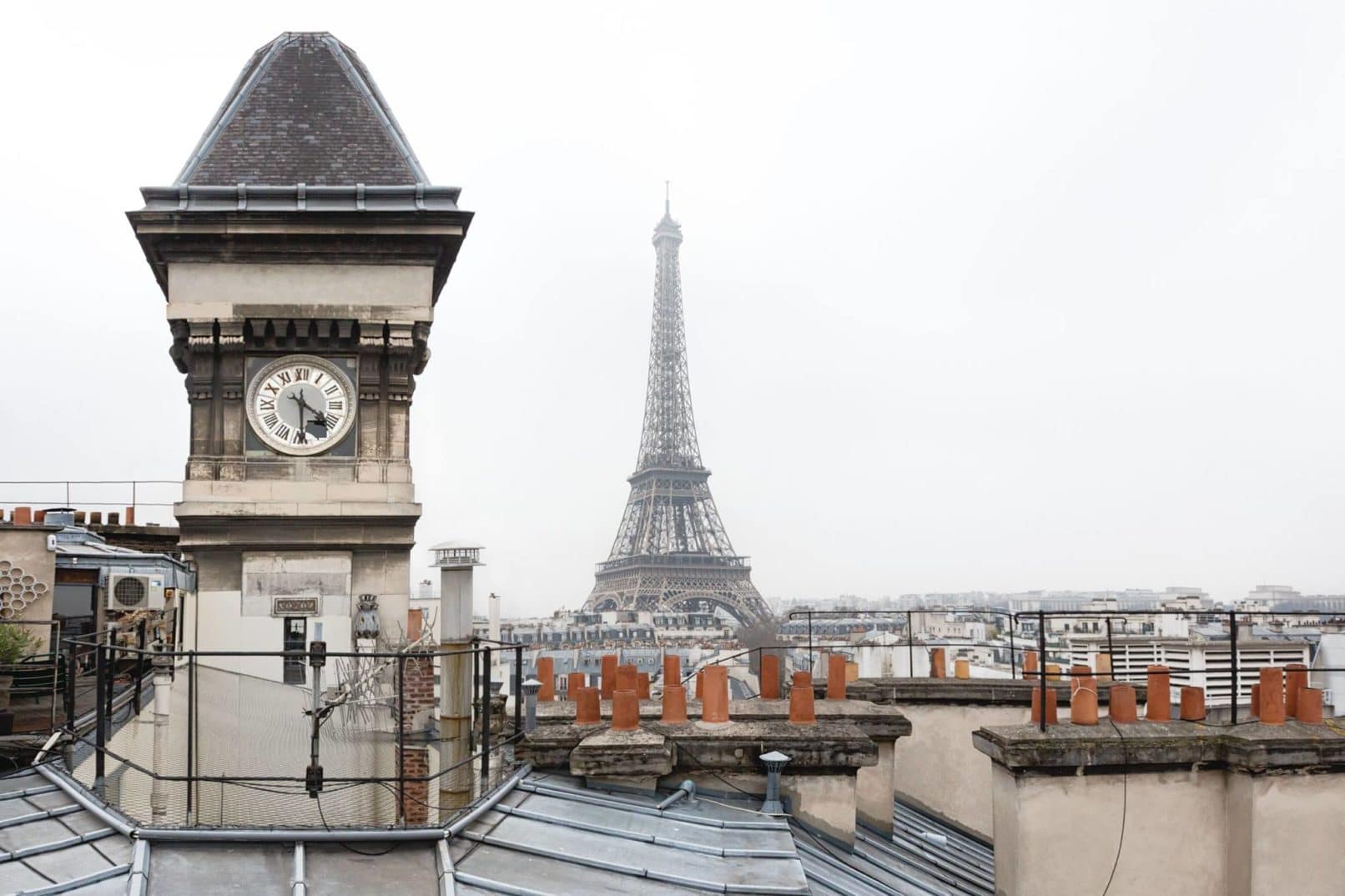 The tower and the clock, Paris Aurore Alifanti Photographie